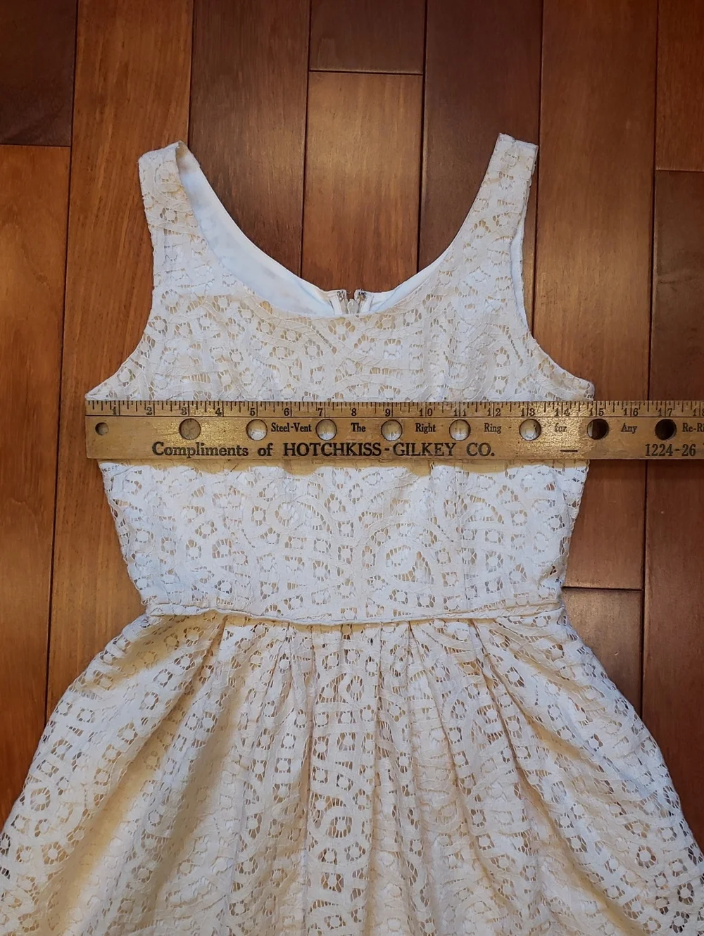J. Crew brand Cream Sleeveless Lace Fat and Flare Dress. Women's size 0